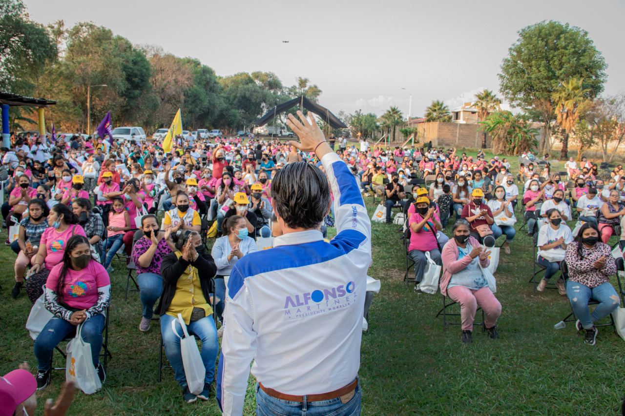 Reconoce Alfonso Martínez a las mujeres como pieza clave en la política Reconoce Alfonso Martínez a las mujeres como pieza clave en la política