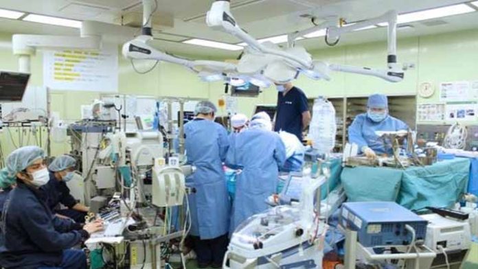 En Japón se realizó el primer trasplante pulmonar de un donante vivo a paciente con pulmón dañado por Covid-19