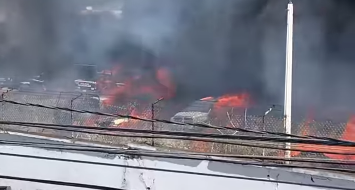 Confirma SSP que fueron 40 vehículos incendiados en el cuartel de Morelia