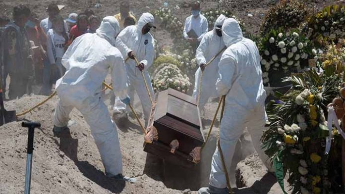 Más de 4 millones de muertes por COVID-19: OMS