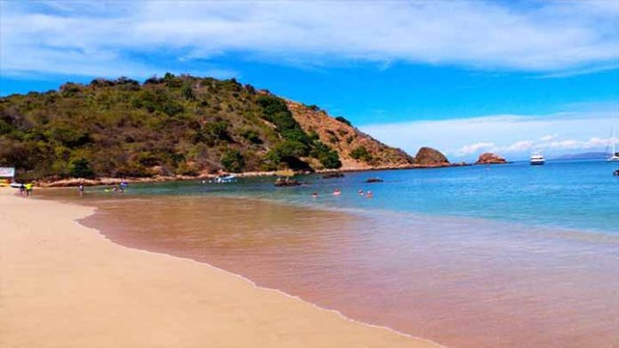 ¿Ixtapa este fin de semana? Playas cierran a las 6:00pm y está prohibido acampar