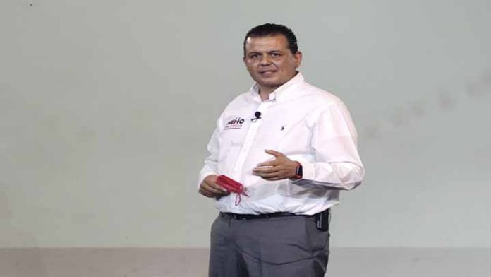 Mi celular, mi mejor arma: Guillermo Valencia