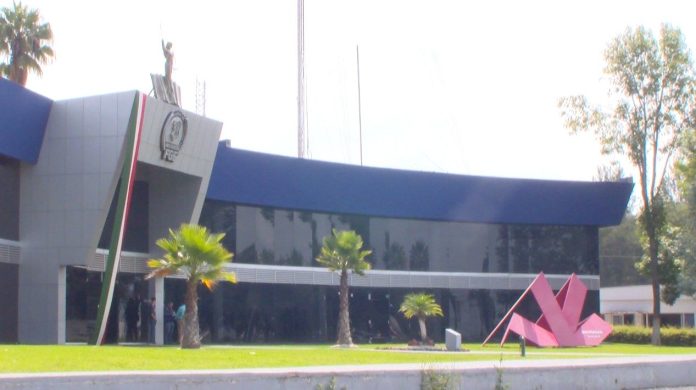 Lo arrestan por violar a su nieta en Coalcomán