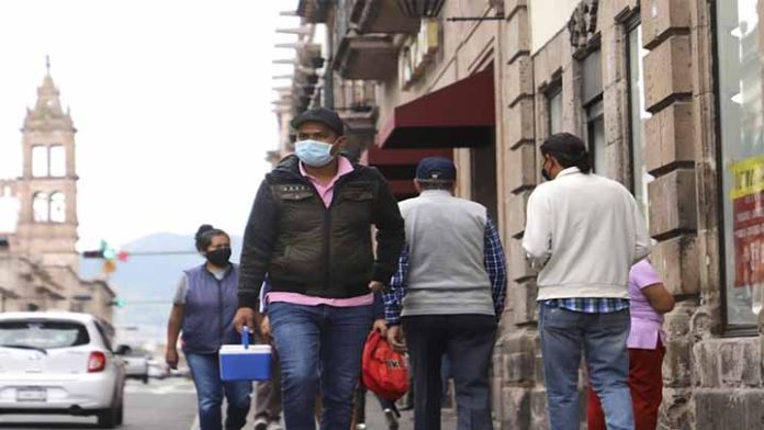 Cerca de las elecciones bajan los casos de Covid en México, 822 en las últimas 24 horas