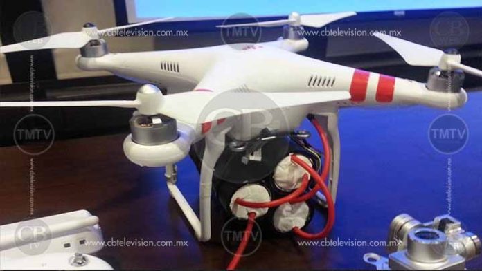 Sicarios atacan a militares con un dron con explosivos en Aguililla
