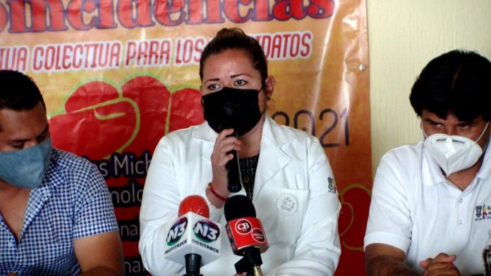 Gremio de químicos acusan corrupción por parte de sindicatos de salud en Michoacán