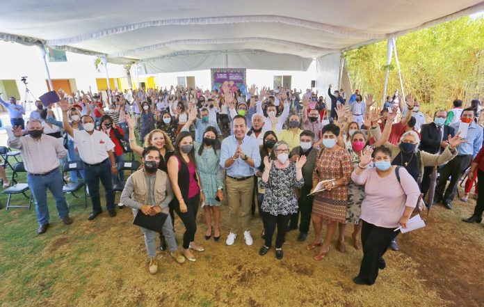 Trabajaré en conjunto con los profesores nicolaitas: Carlos Herrera