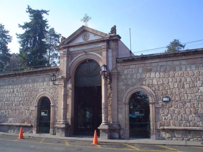 Panteón Municipal mantendrá puertas abiertas el 10 de mayo con horario restringido