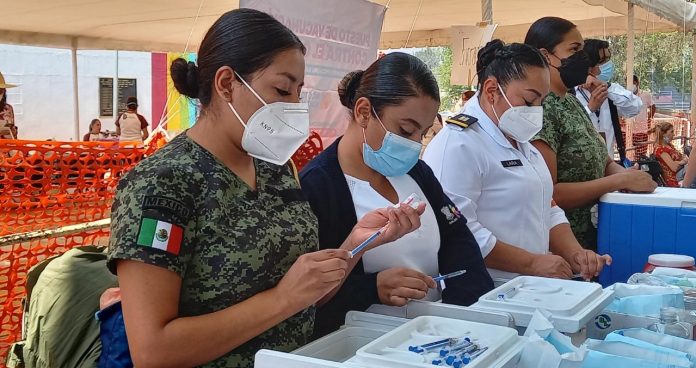 En Michoacán más de 95 mil dosis anti Covid-19 a población de 50 a 59 años
