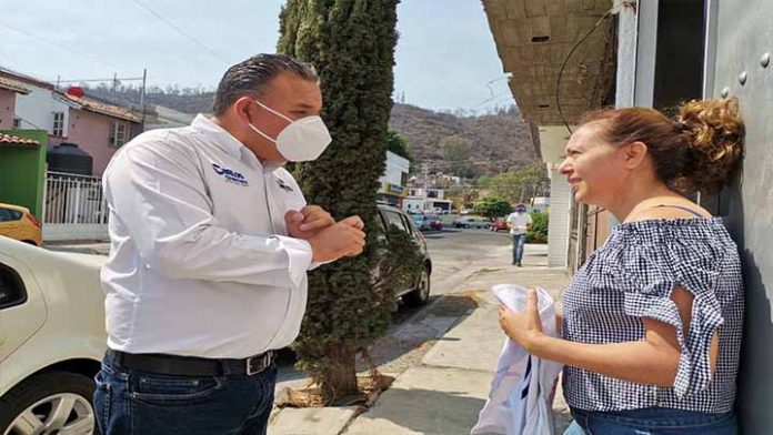 Carlos Quintana legislará para erradicar la violencia contra las mujeres