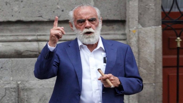 El excandidato a la presidencia Diego Fernández de Cevallos presenta denuncia contra AMLO