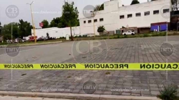 Sicarios ejecutan a tres hombres en Uruapan