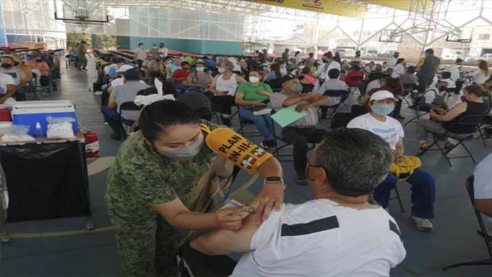 En Michoacán fallecen 573 personas de 40 a 49 años a causa de Covid-19