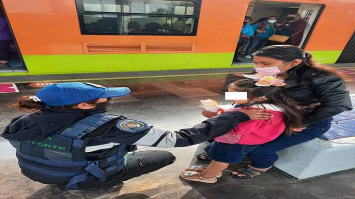 Niña de 4 años cae a las vías del Metro de la CDMX