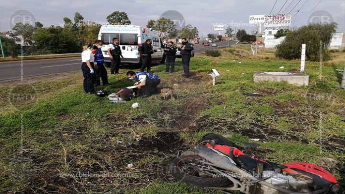 Motociclista herido tras derrapar en los límites de Morelia y Tarímbaro