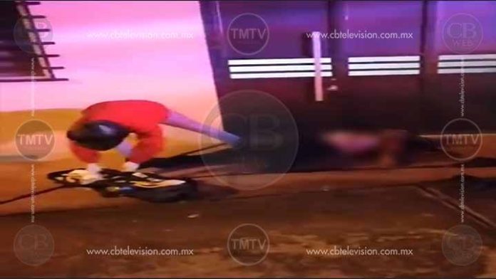 Hombre se debate entre la vida y la muerte al ser baleado en Uruapan