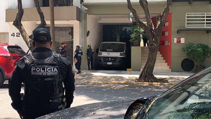 Mujer muere al caer de un sexto piso de un edificio durante simulacro