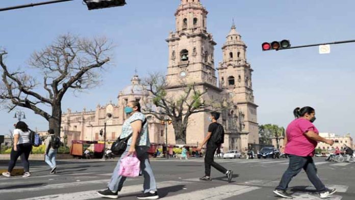 Continúa uso de cubrebocas en Michoacán