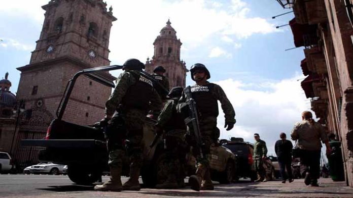 En Michoacán 109 vehículos son blindados y resguardados para evitar su uso político-electoral