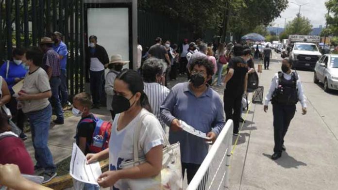 Más de dos millones de michoacanos han recibido la vacuna contra Covid-19