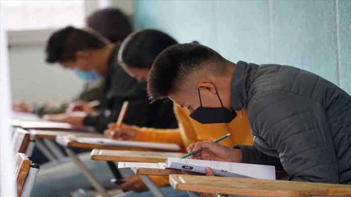 Próximo lunes aspirantes a la UMSNH sabrán si pasaron su examen de admisión