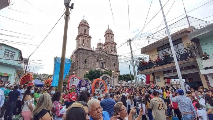 ¡Irresponsables! En Sahuayo realizan fiesta patronal, autoridades de salud alertan ante posibles contagios