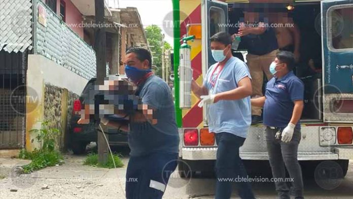 Volcadura en la Siglo XXI deja seis lesionados