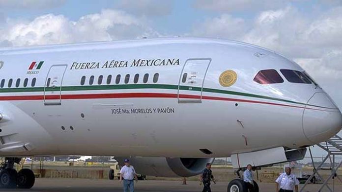 Luego de llevar equipo deportivo a Tokio vuelve a México avión presidencial