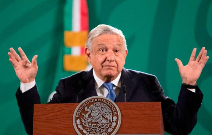 López Obrador le resta importancia a la tercera ola de contagios