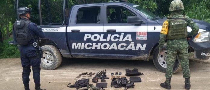 Asegura Sedena 2 armas, 169 cartuchos, cargadores y equipo táctico en Lázaro Cárdenas