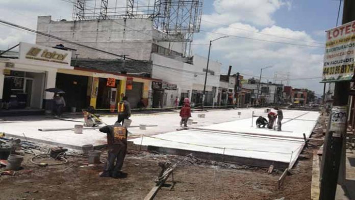 Comerciantes con esperanza de que en agosto concluya una parte de la Lázaro Cárdenas