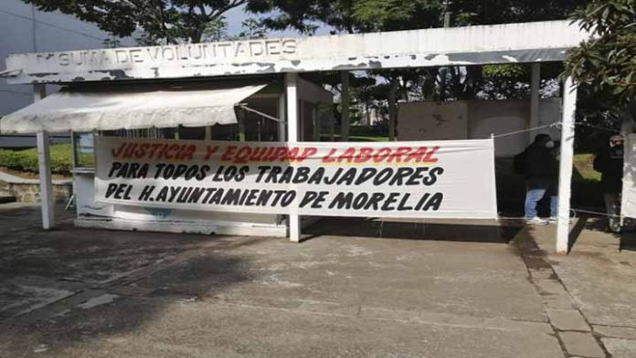 Sidemm denuncia gobierno corrupto de Arróniz y toma Tesorería