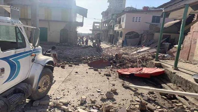 Terremoto de 7.2 sacude Haití, se percibió en todo el país