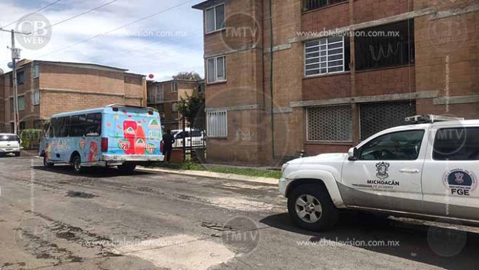 Hallan pareja de policías muertos a balazos en un departamento de Morelia