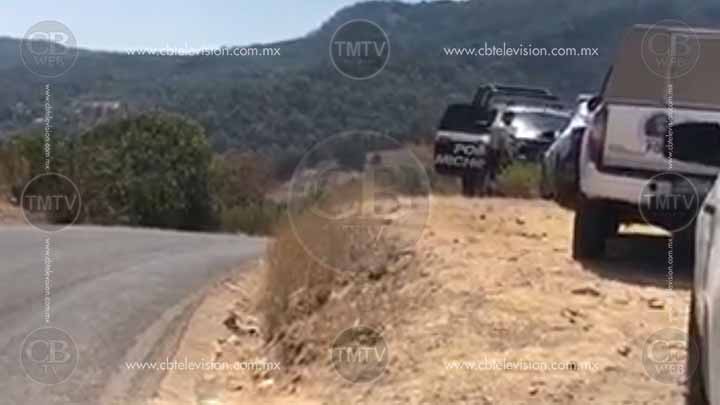 Muere fémina al caer en su camioneta a barranco de 15 metros Muere fémina al caer en su camioneta a barranco de 15 metros