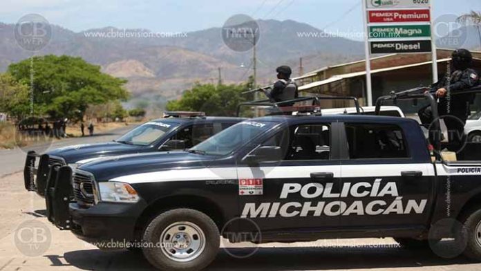 Tres ejecutados debajo de un puente en Apatzingán