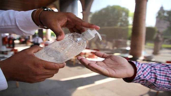 Activan filtros sanitarios en Michoacán