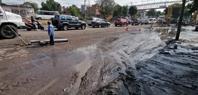 Solución temporal en la lateral de Madero Poniente