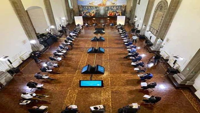 En reunión nacional, autoridades educativas definen acciones para el próximo regreso a clases