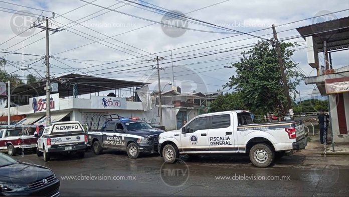 Hallan a hombre encostalado en la colonia El Colorín de Uruapan