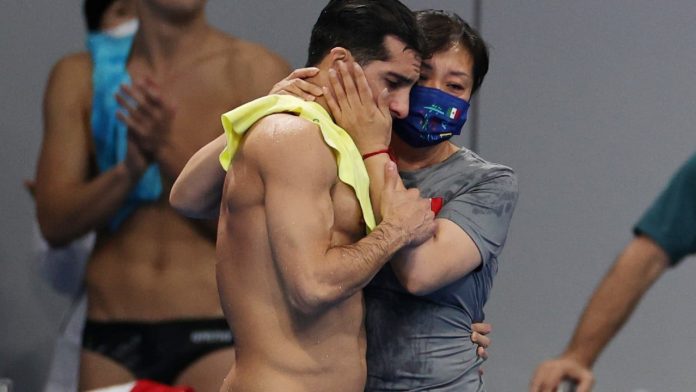 entre-aplausos-rommel-pacheco-se-despide-de-los-clavados-en-una-final-olimpica-foto-efe