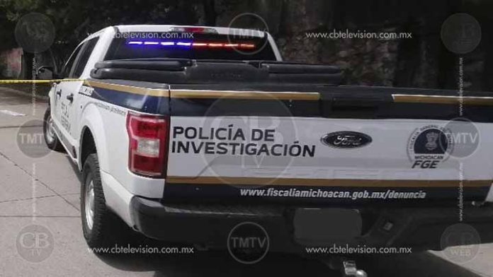 Auto embiste motociclista y muere en el hospital de Uruapan