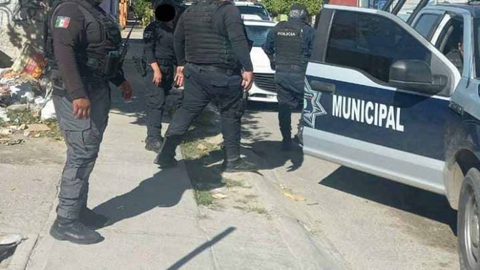 Cinco policías son arrestados por participar en desapariciones forzadas