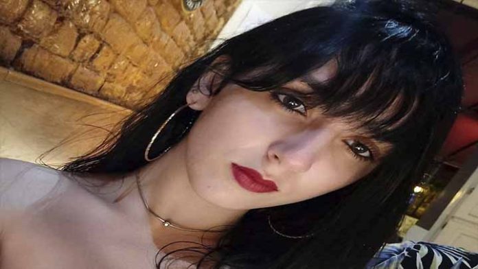 Joven brasileña abandonó sus estudios y cayó en depresión tras convertirse en un meme viral
