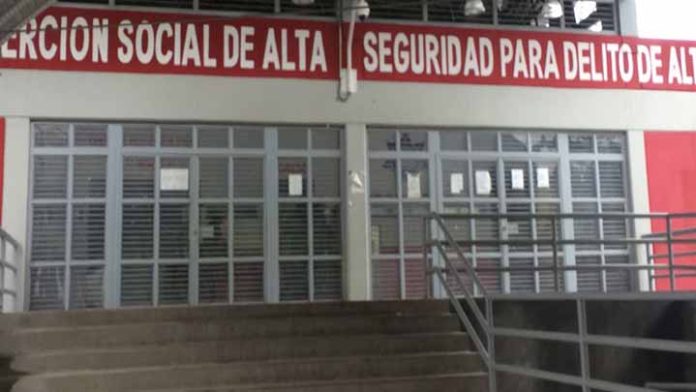 Vinculan fémina a proceso por agredir a su hija de 8 años