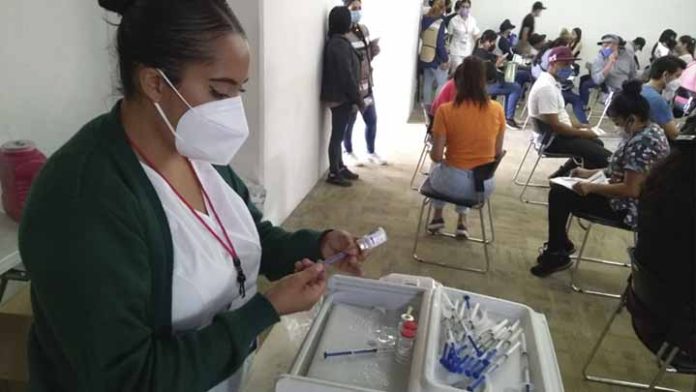 En Michoacán 70% de su población vacunada para enfrentar cuánta ola por Covid-19