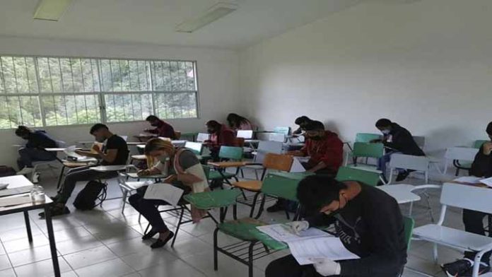 El retorno a las aulas para primaria y secundaria será voluntario: SEE
