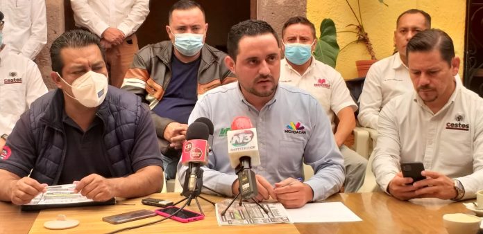 Trabajadores de la UTOM denuncian amenazas por parte de la rectora de la institución