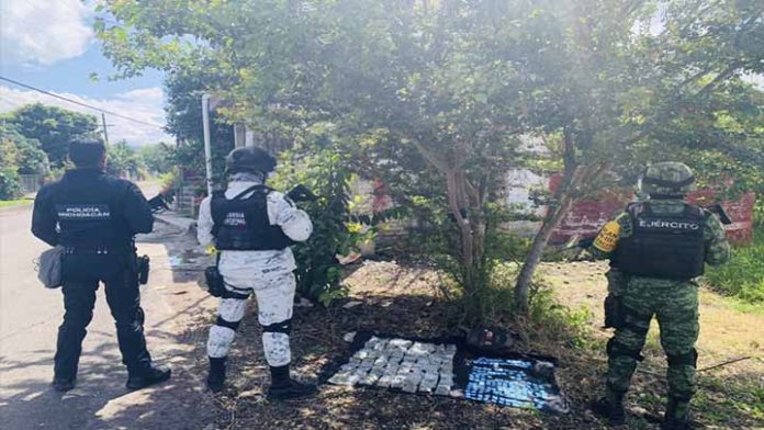 Abandonan mochila con más de 250 grapas de droga en Zamora