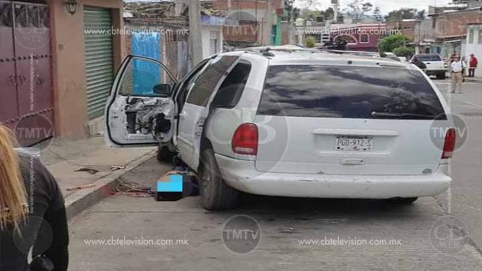 Reparaba camioneta y lo matan a balazos en El Realito